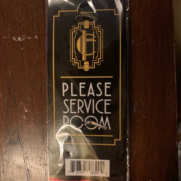 Lootcrate Exclusive American Horror Story Keychain NEW - Picture 2 of 2